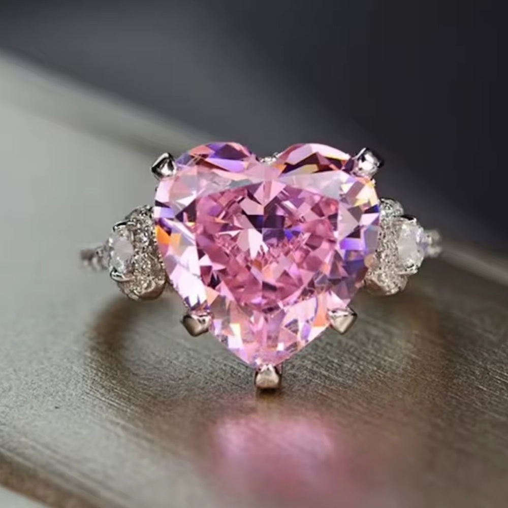18k 5ct Pink Sapphire Heart Ring - Picture 3 of 8